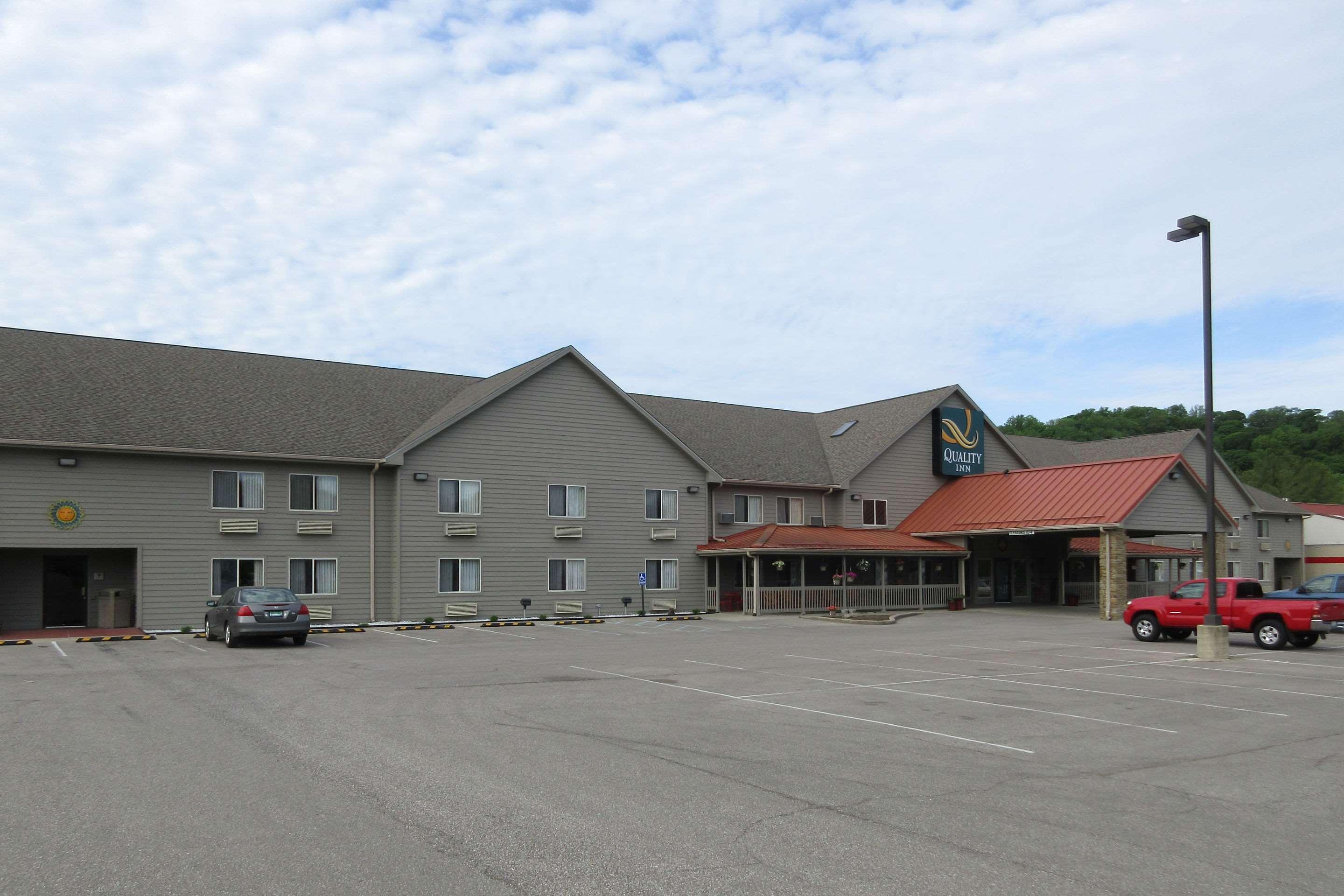 Quality Inn Nashville - Bloomington Exterior photo